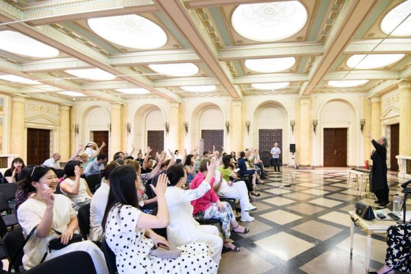 融期策略 “对话·知音”中国古琴音乐赏析会在罗马尼亚举行